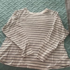 Old Navy long sleeve XXL white and black stripped shirt.